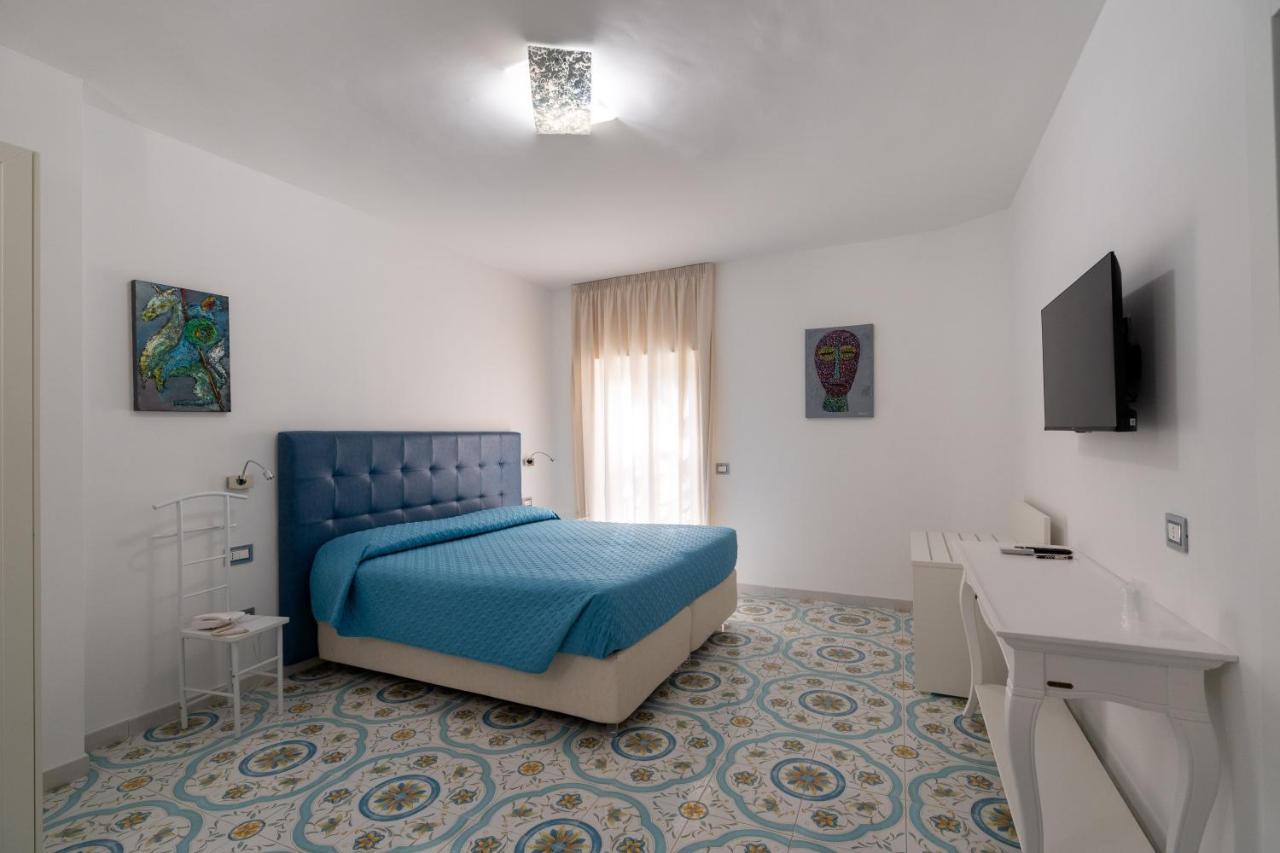 Hotel Park Maria San Menaio